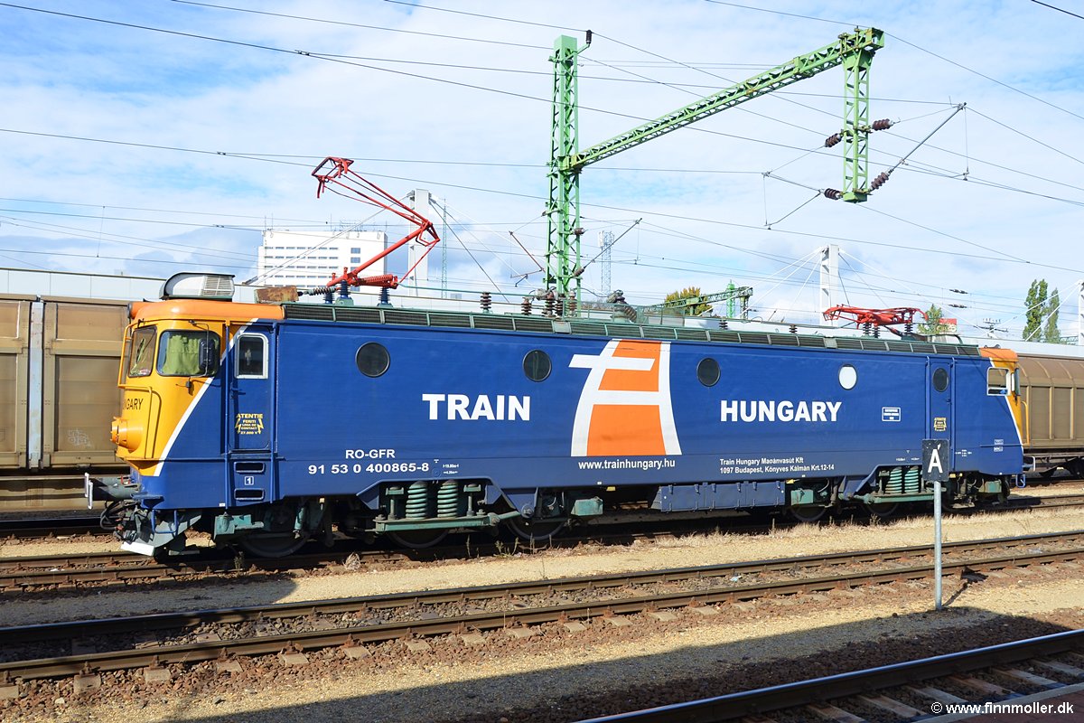 Train Hungary 400 865