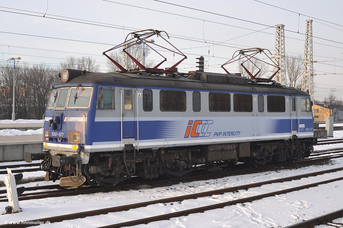 PKP Intercity EU07-077