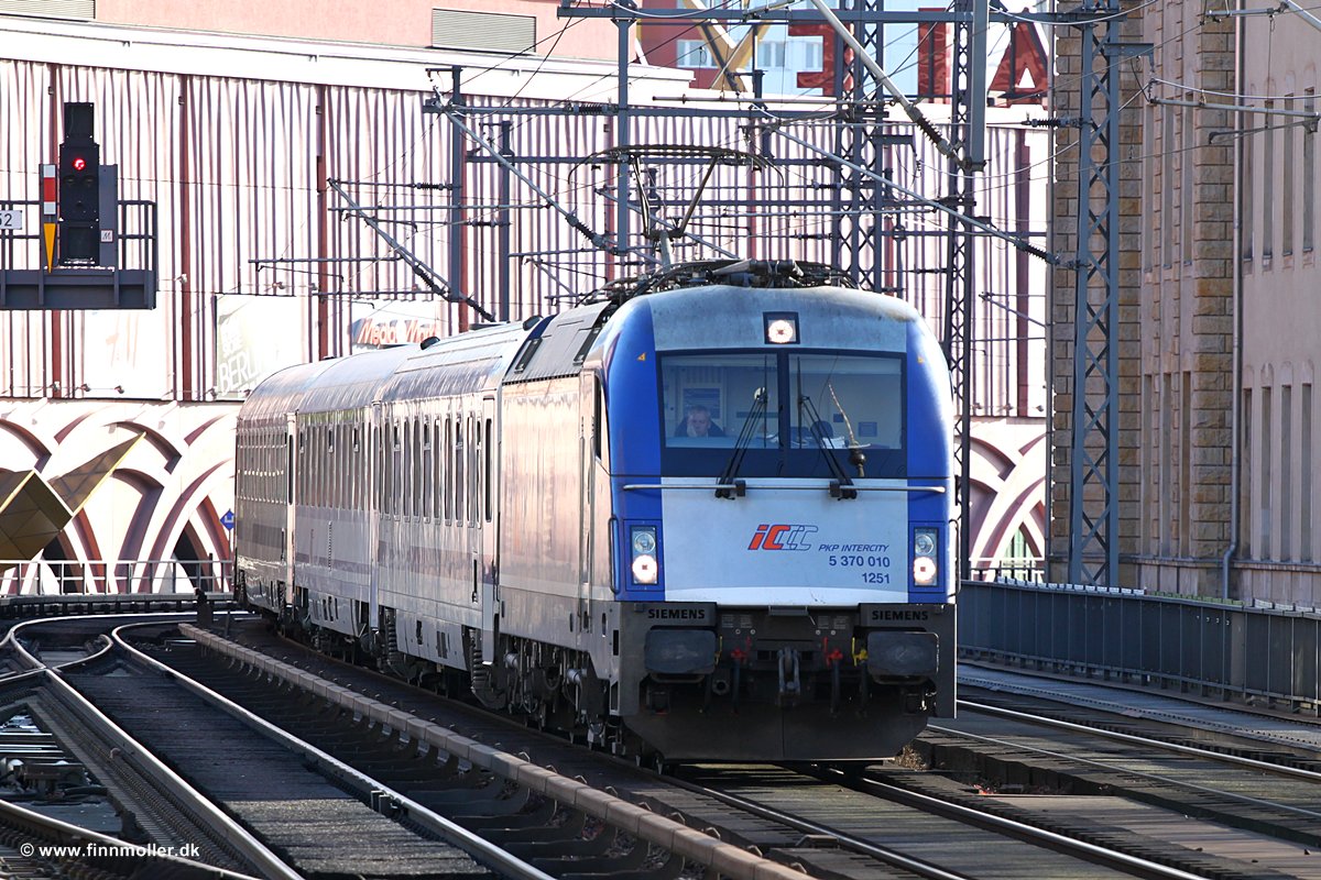 PKP Intercity EU44-010