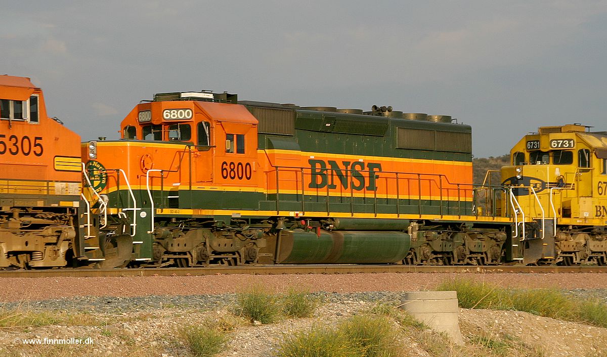 BNSF 6800