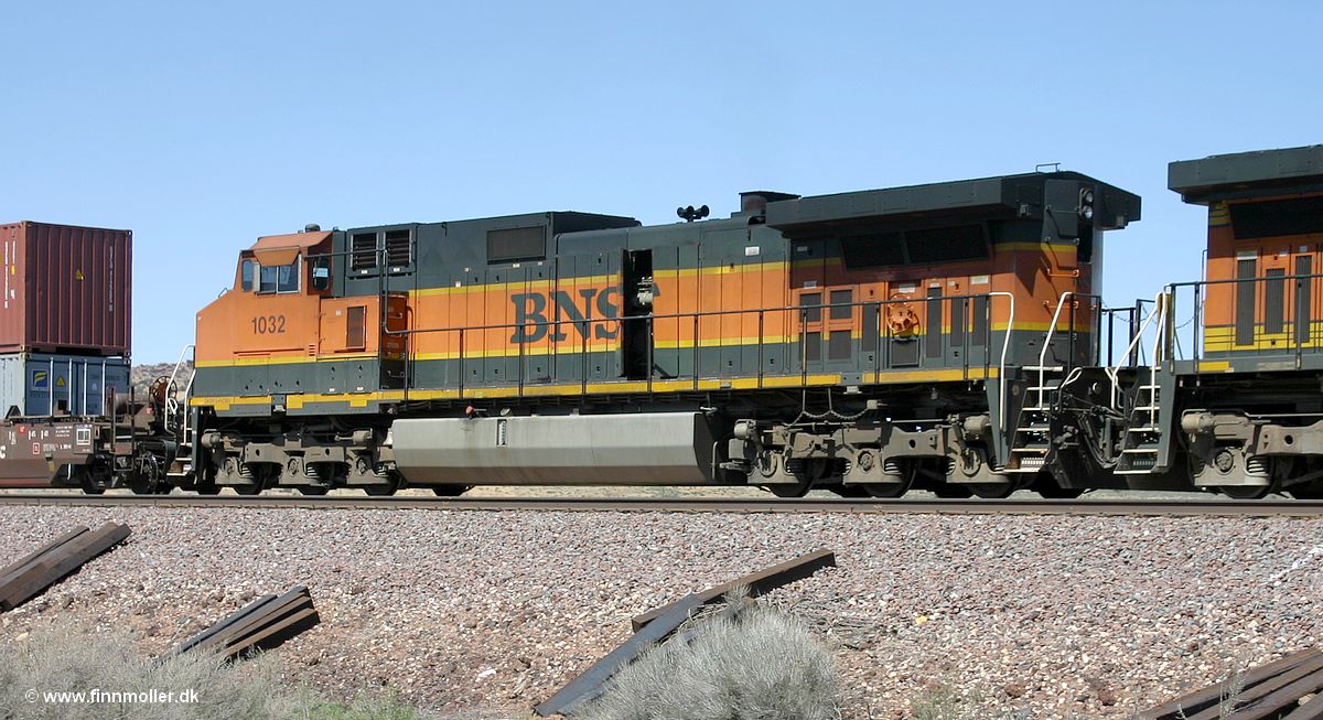 BNSF 1032