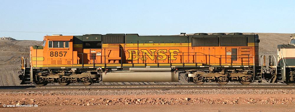 BNSF 8857