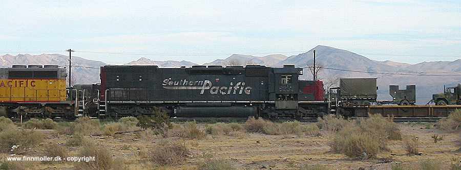Southern Pacific 8237 in Yermo