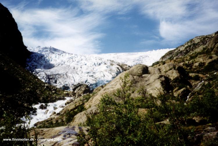 The edge of the Buar glacier