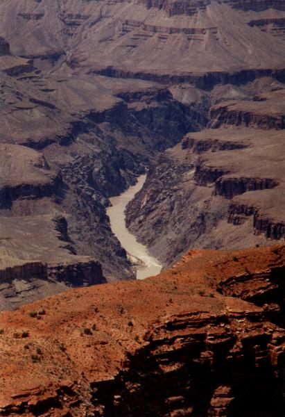 Grand Canyon med Colorado-floden langt nede