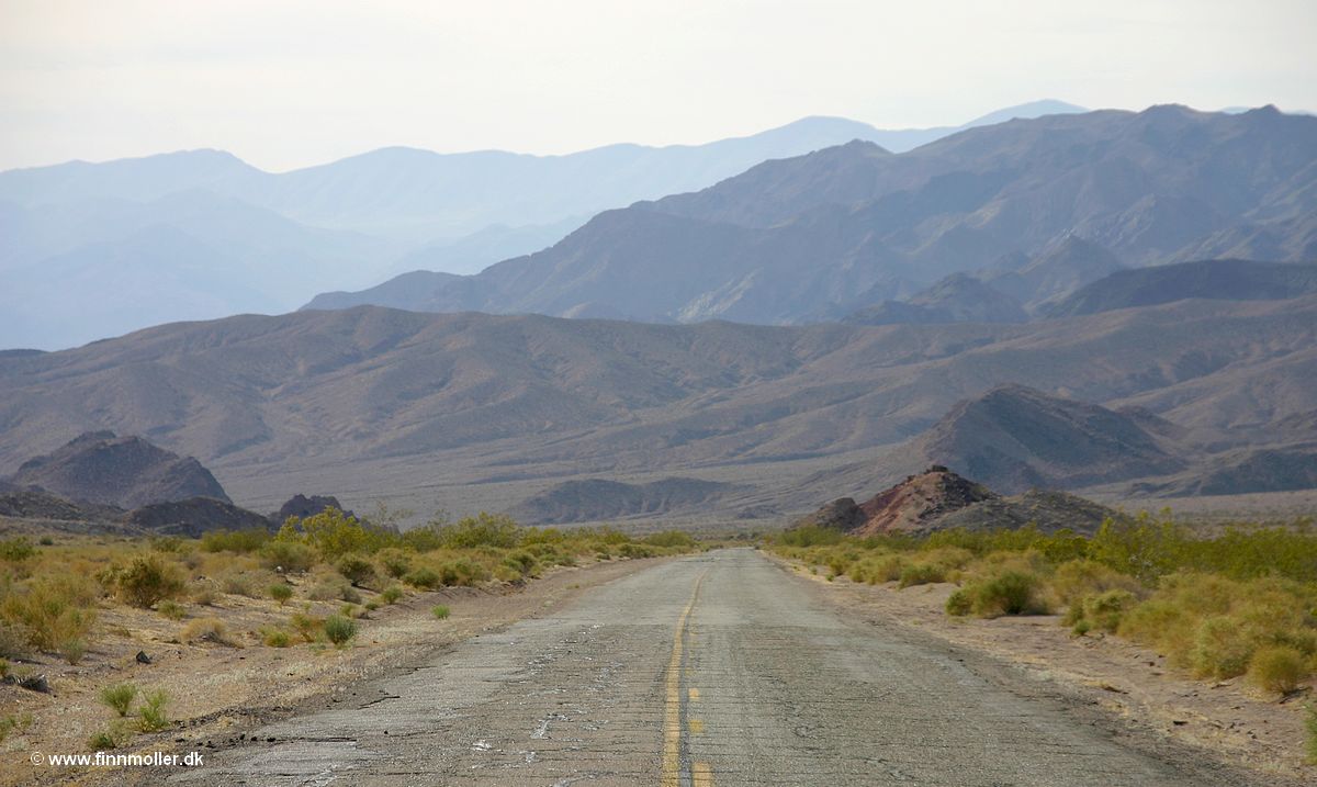 Entering Death Valley
