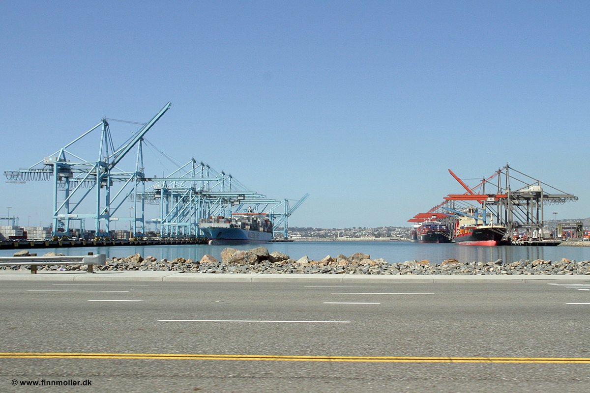 Port of Los Angeles, the APM terminal and the APL terminal