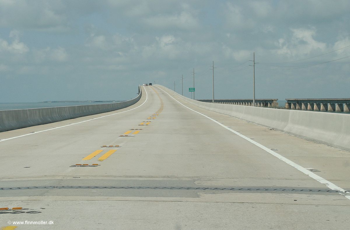 7 Mile Bridge - heading south