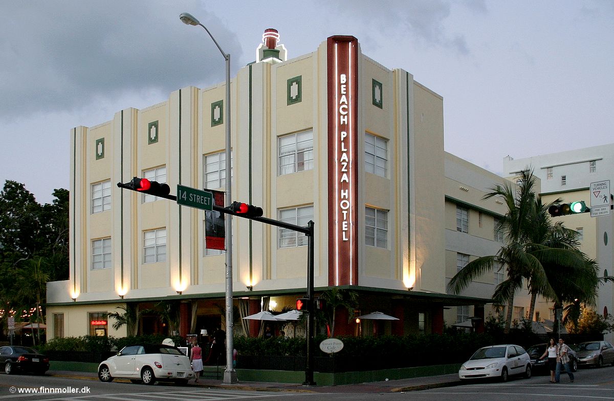 Miami Beach - art deco - Beach Plaza Hotel