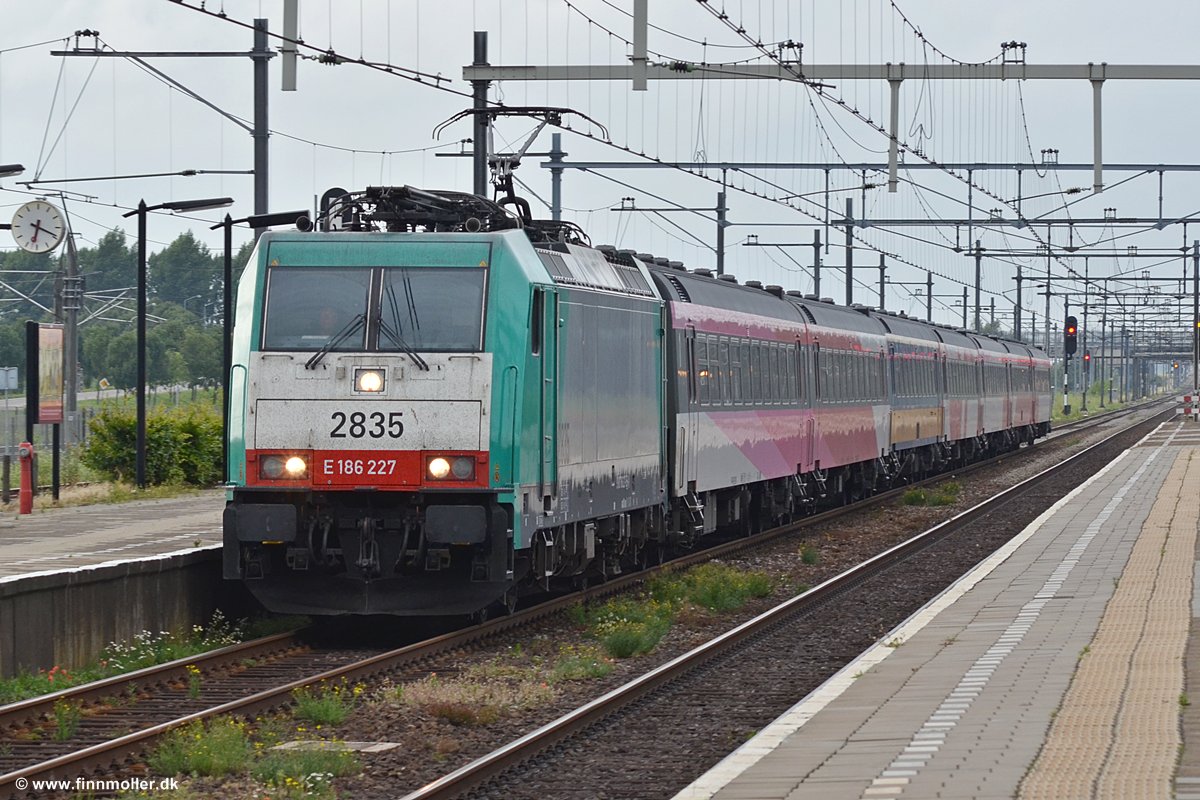 SNCB/NMBS 2835
