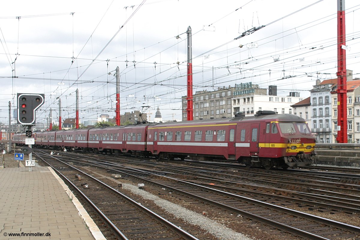 SNCB/NMBS 805