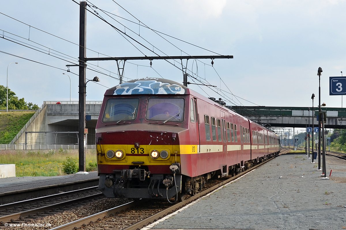 SNCB/NMBS 813