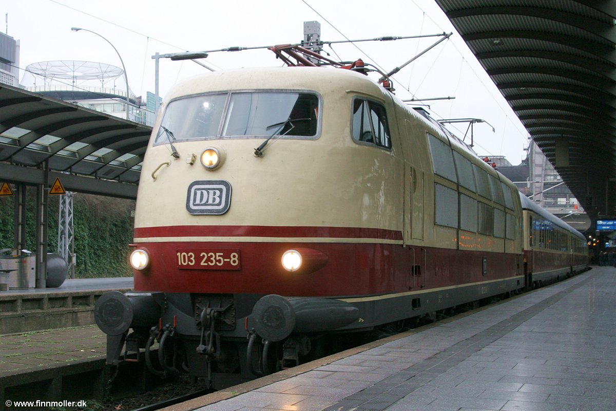 DB 103 235