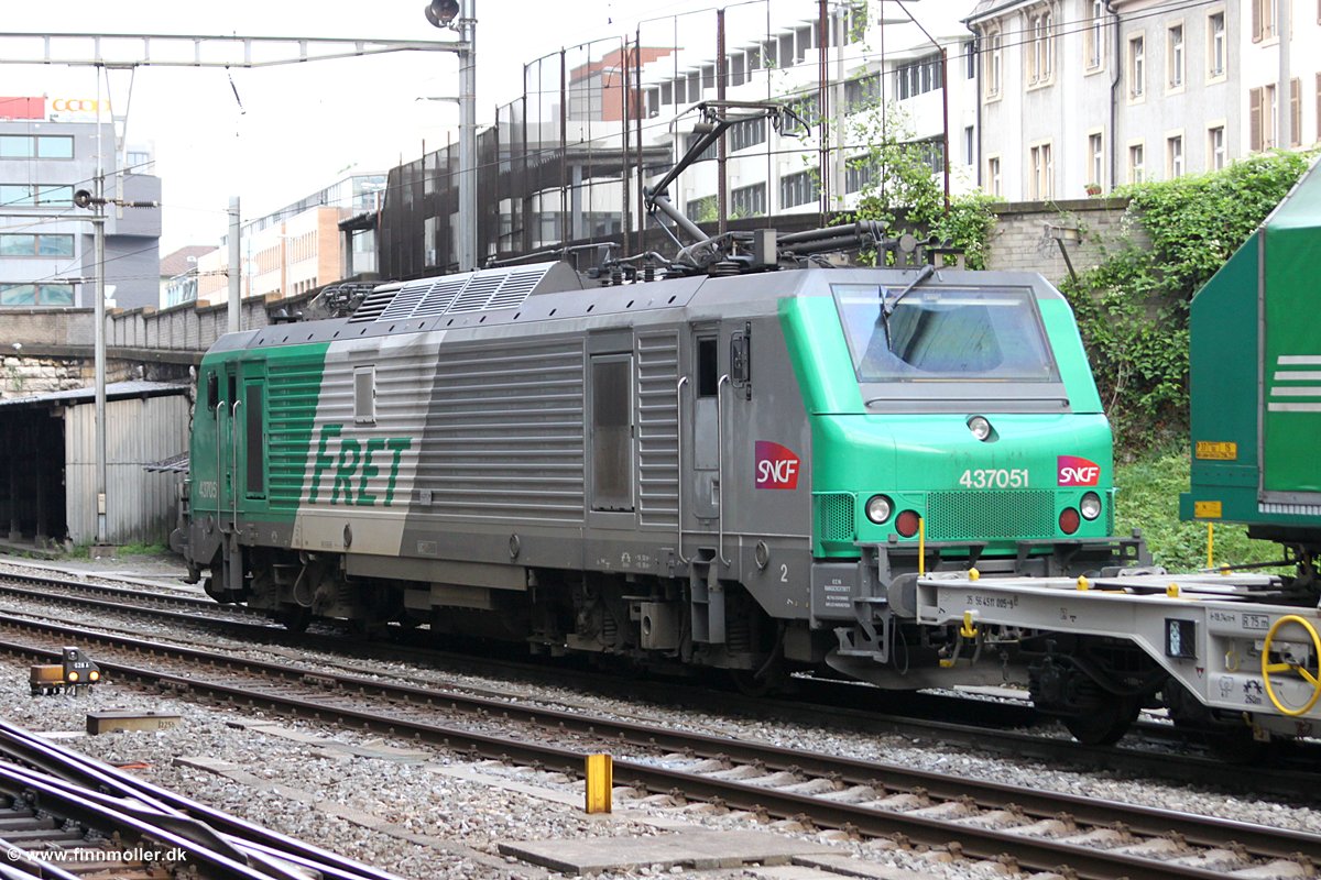 SNCF BB 437051