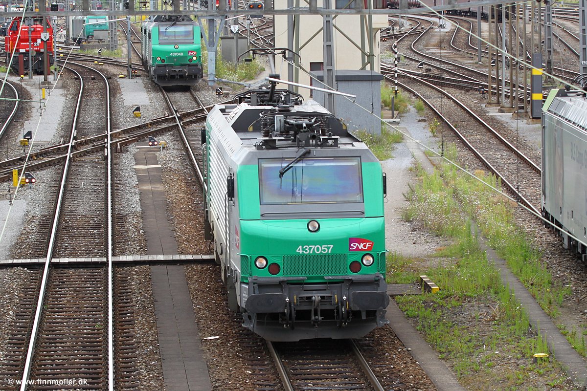 SNCF BB 437057