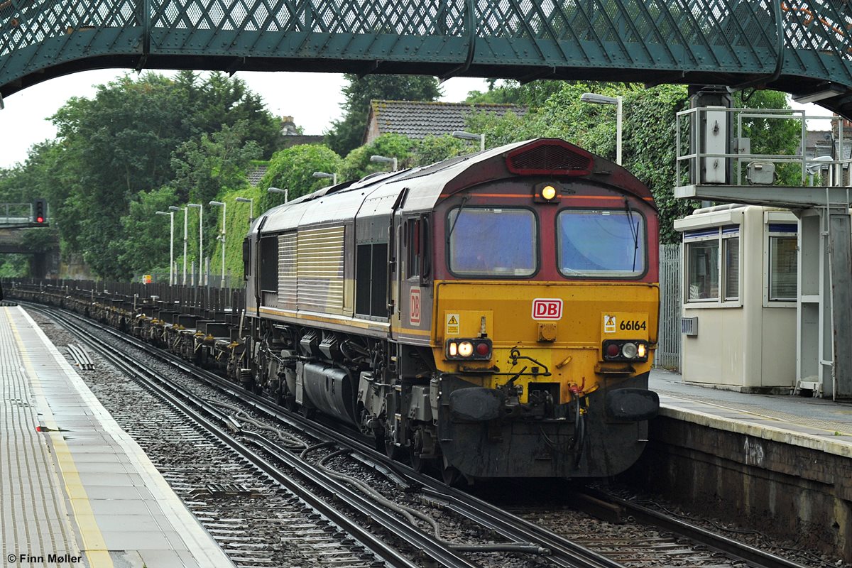 DB Cargo Rail UK 66 164