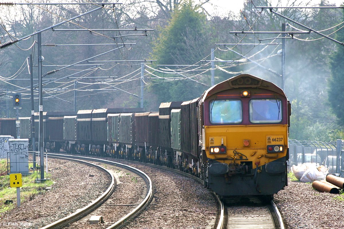 DB Schenker Rail UK 66 237