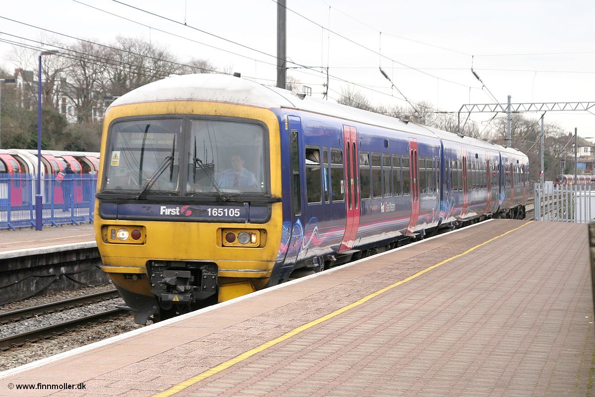 First Great Western 165 105