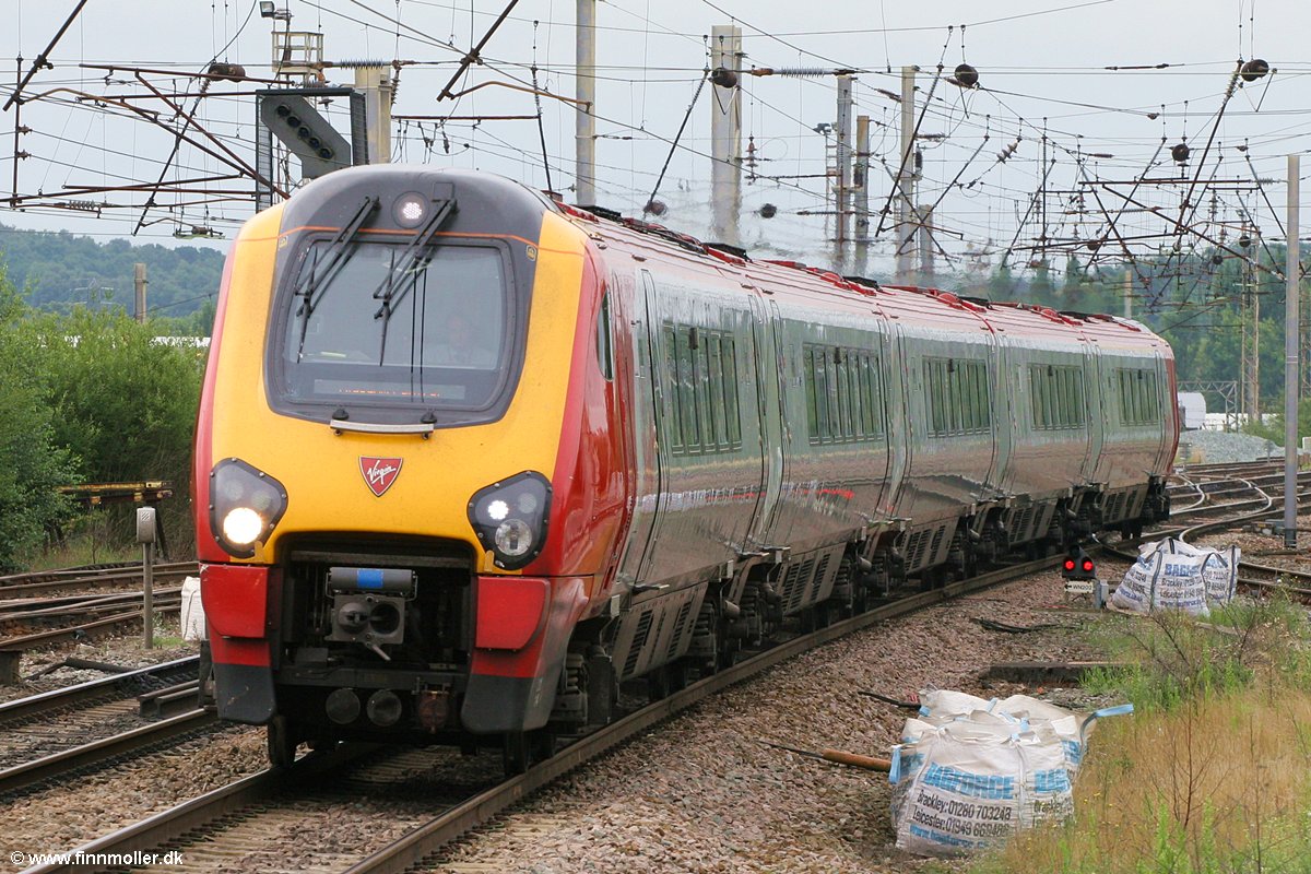 Virgin Trains 221 114