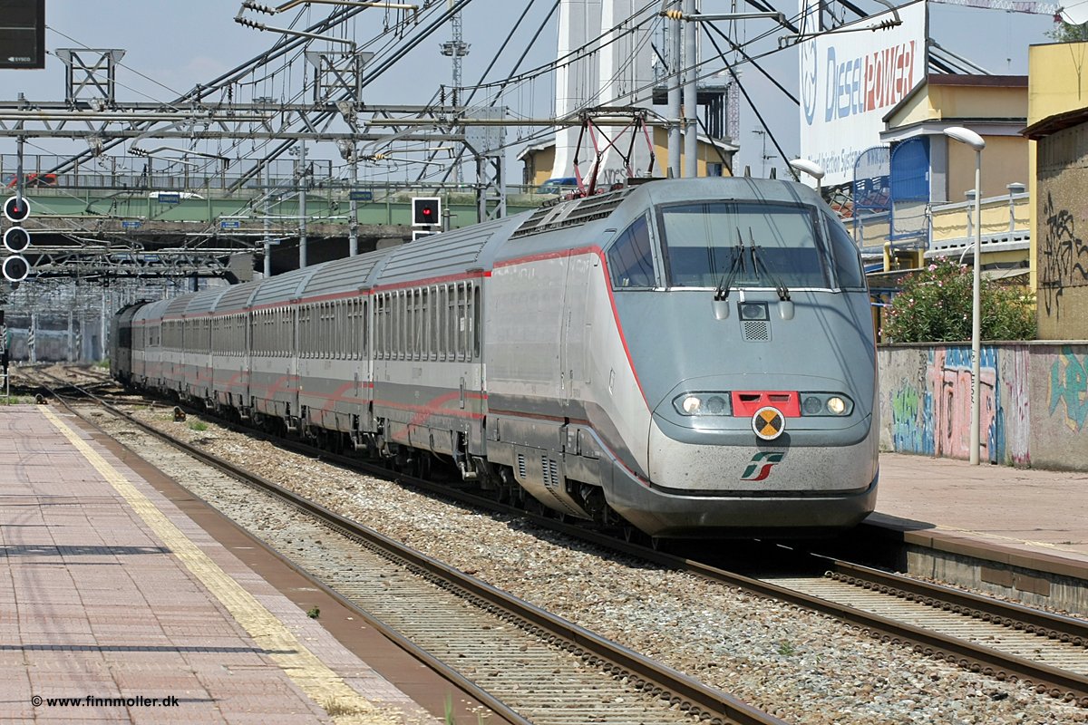 Trenitalia ETR 500 E414 102