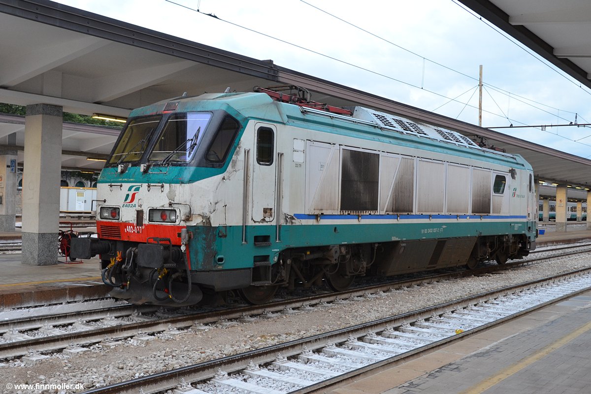 Trenitalia E 402A 037