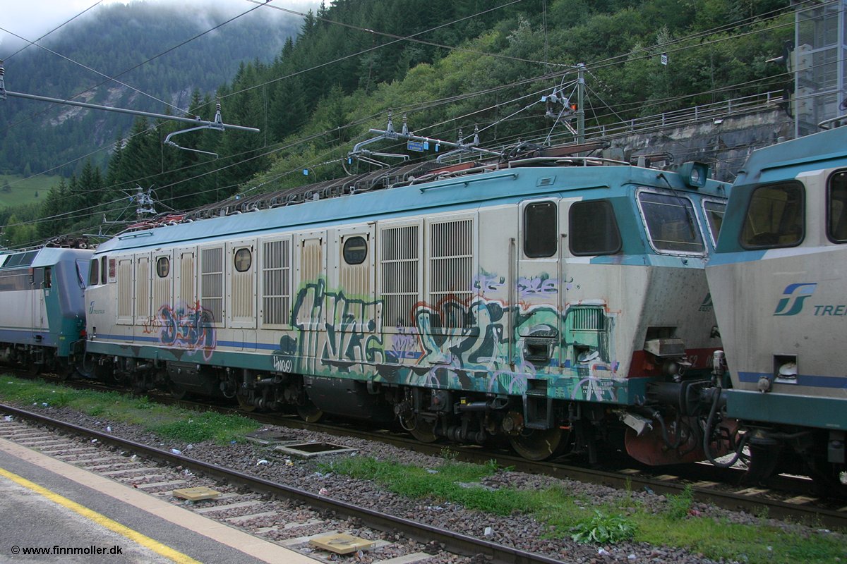 Trenitalia 652 069