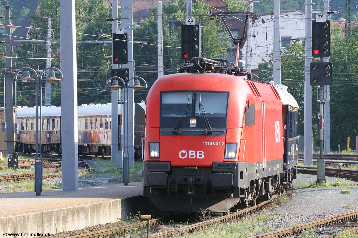 Venice Simplon-Orient-Express trukket af ÖBB 1116 051