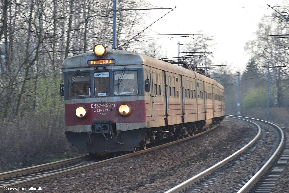 Koleje Śląskie EN57-658