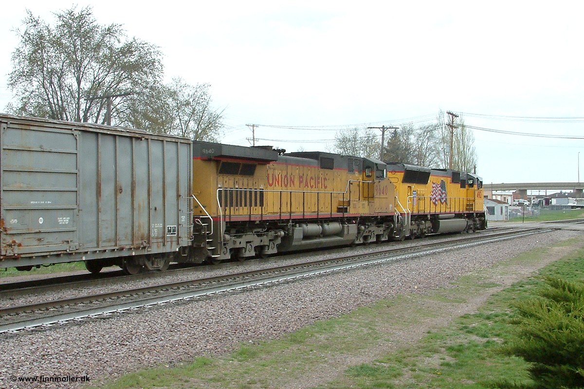UP 4912 + 9640